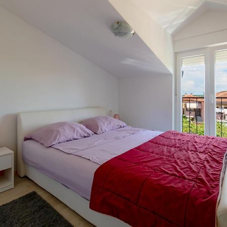 Apartments Goran By Rent Istria Umago Esterno foto